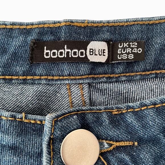 Boohoo Blue High Rise Mom Jeans Sz 8 - Picture 4 of 7